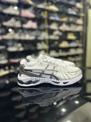 Asics Kayano 14 Disponible Avec Livraison