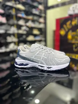 Asics Kayano 14 Disponible Avec Livraison