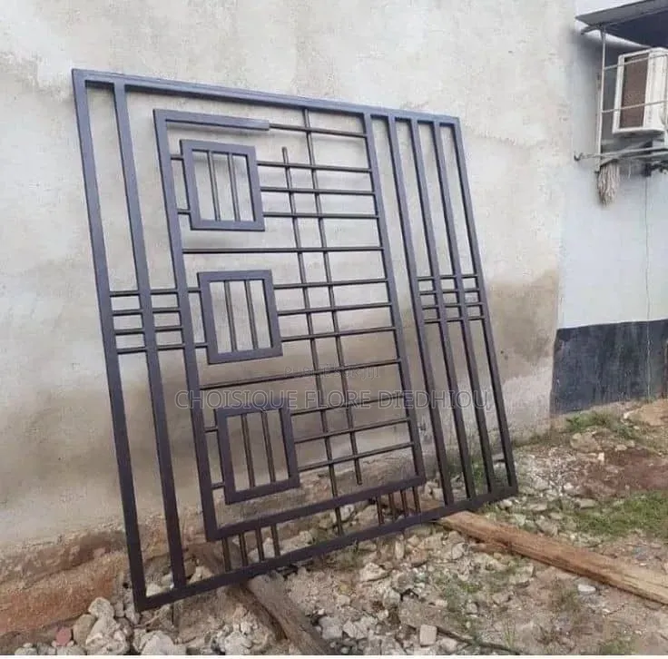 Miroir Mural Adapté À Tout Emplacement De Votre Maison Et Très Classe.