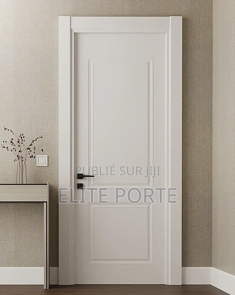 Porte Avec Cadre Et Toutes Les Accessoires