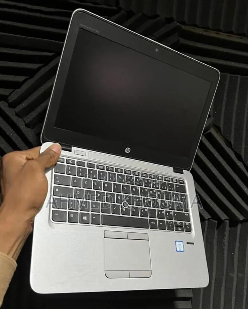 Nouveau HP EliteBook 820 G3 8GB Intel Core i7 SSD 256GB