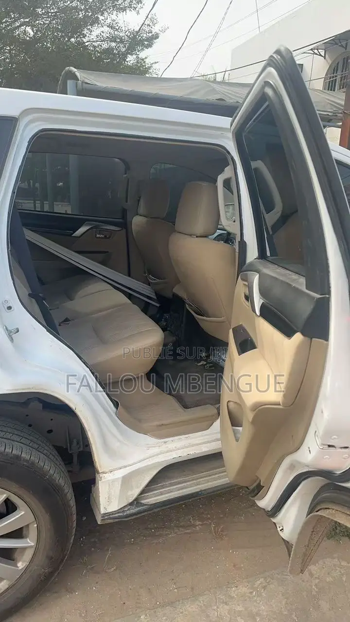 Mitsubishi Pajero 2016 Blanc