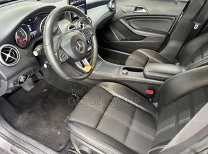 Mercedes-Benz C180 2018 Noir Mat