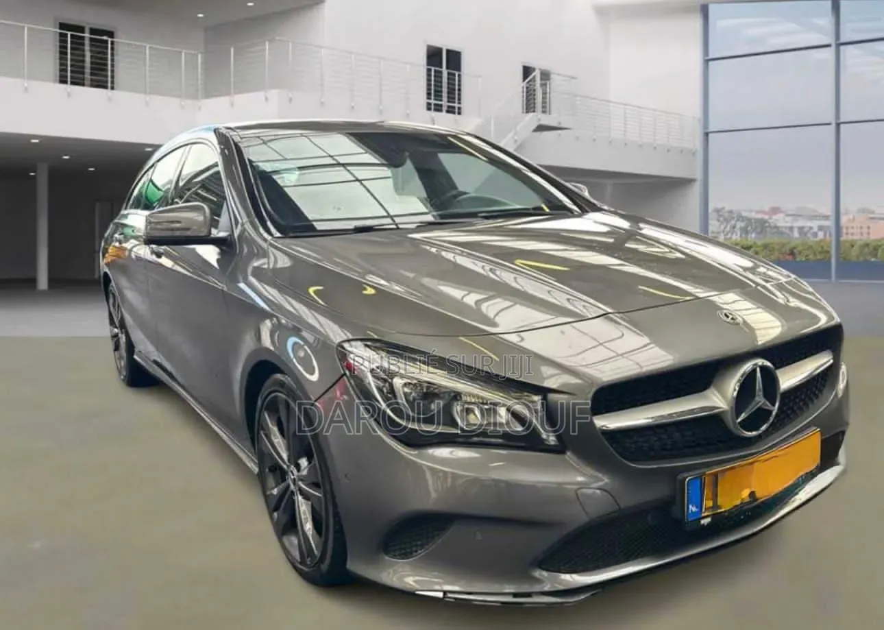 Mercedes-Benz C180 2018 Noir Mat