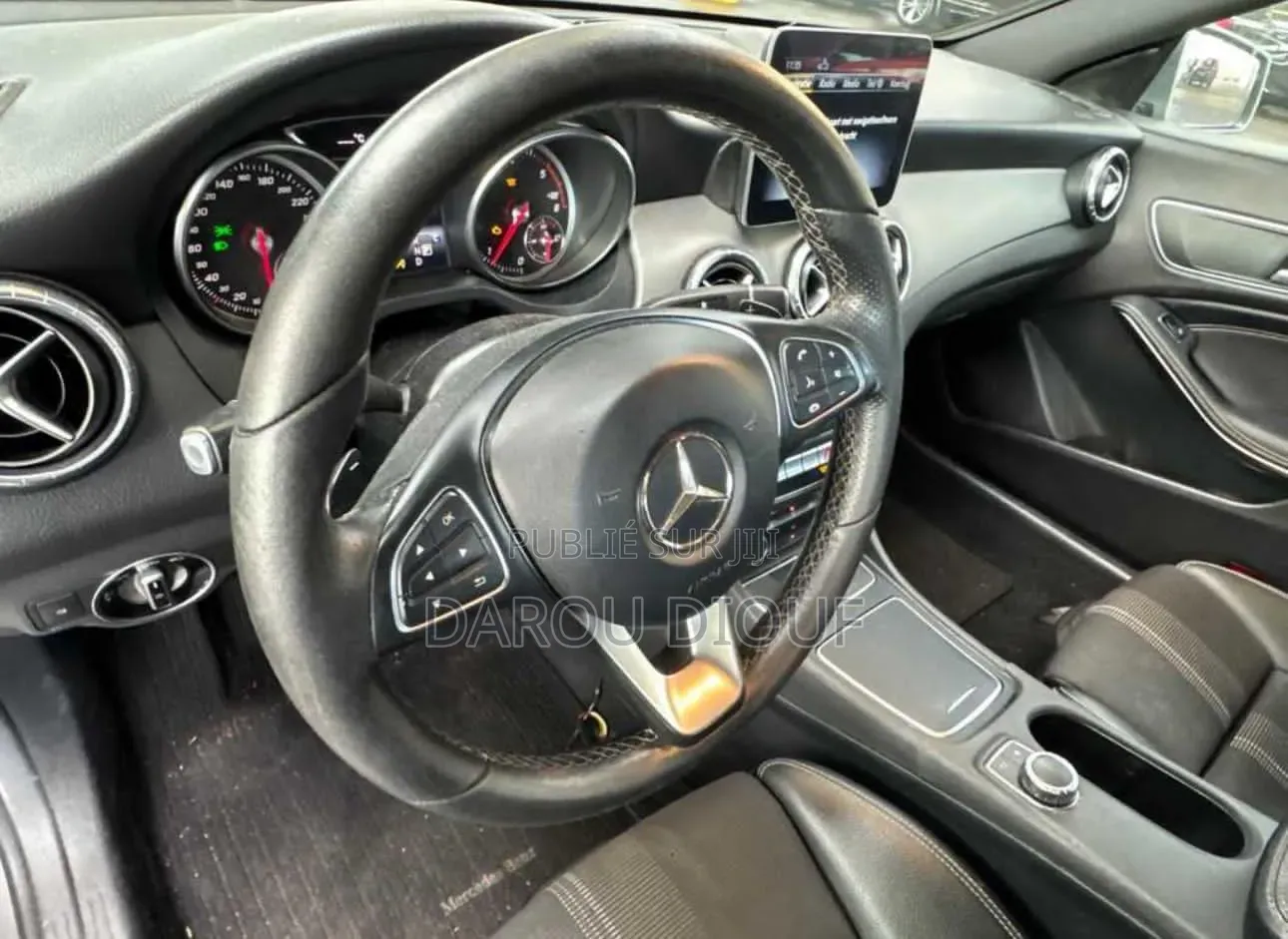Mercedes-Benz C180 2018 Noir Mat