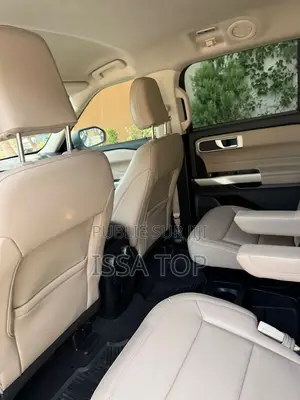 Ford Explorer 2021 Blanc