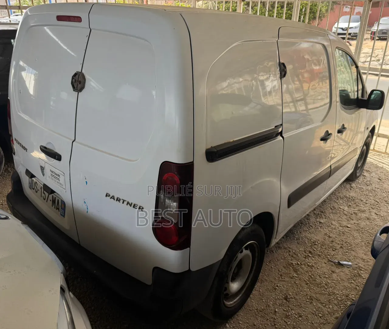 Peugeot Partenaire 2015 Blanc