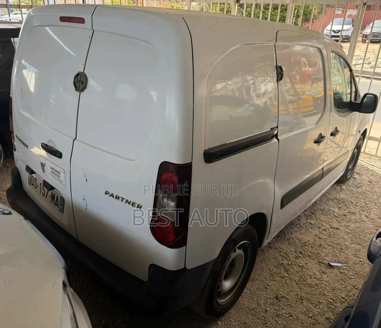 Peugeot Partenaire 2015 Blanc