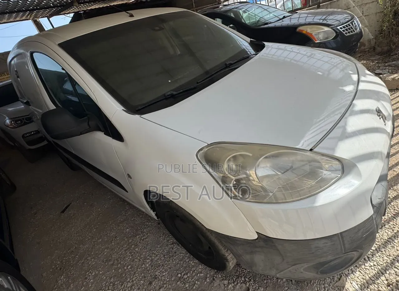 Peugeot Partenaire 2015 Blanc