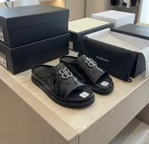 Sandal Balenciaga Disponible