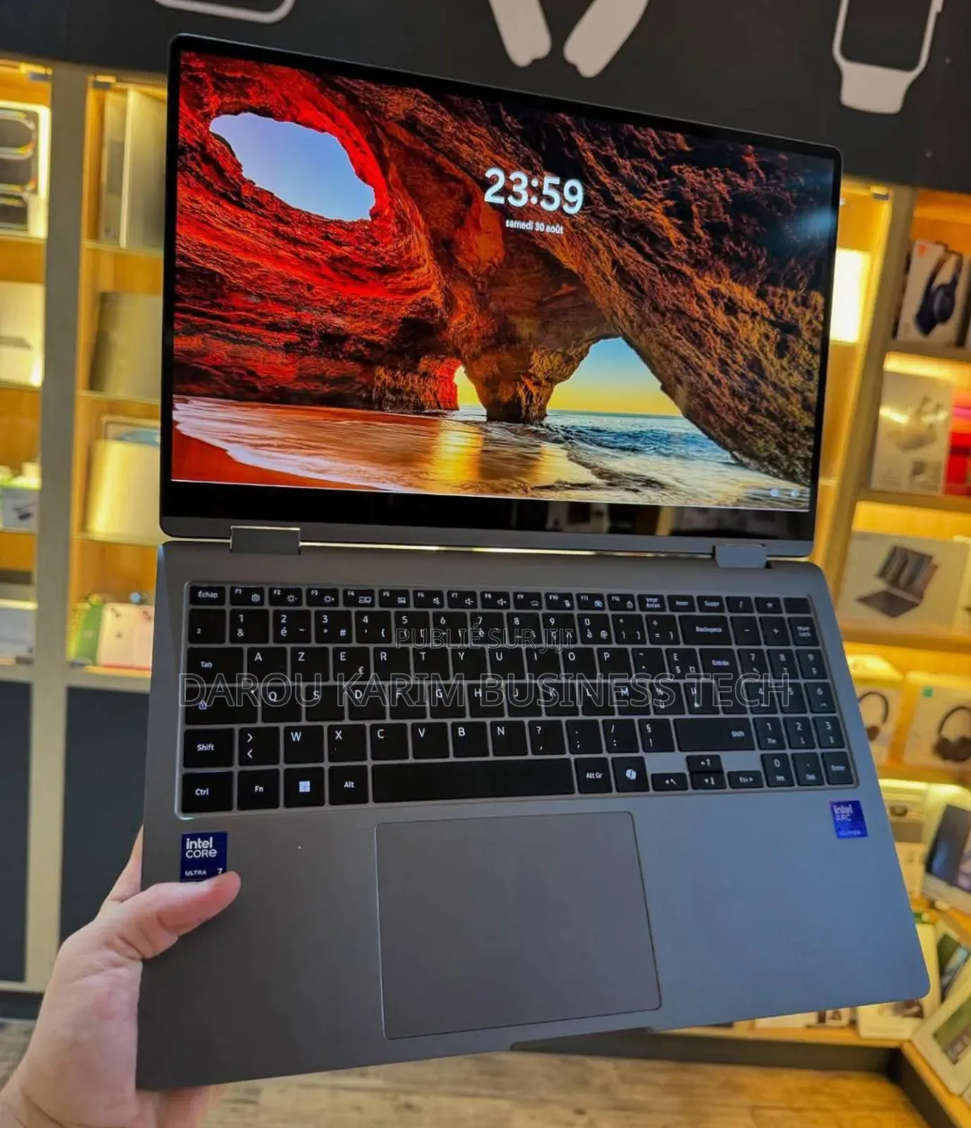 Nouveau Samsung Galaxy Book5 Pro 16GB Intel Core Ultra 7 SSD 512GB