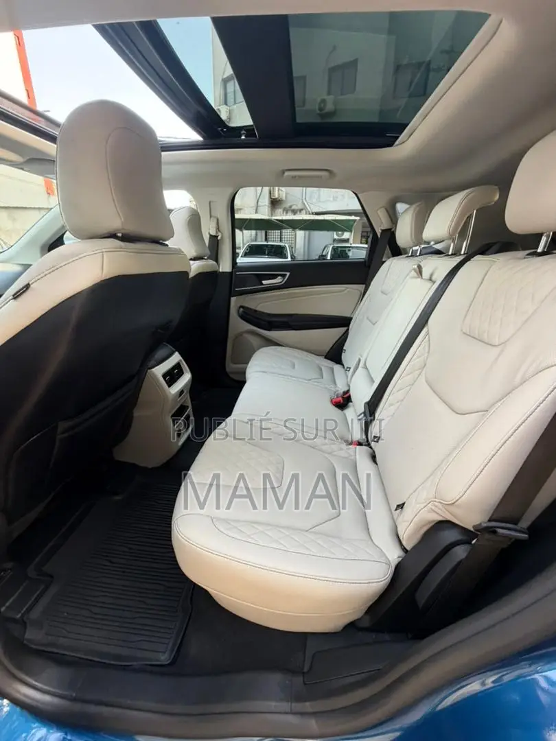 Ford Edge Titanium AWD 2024 Bleu