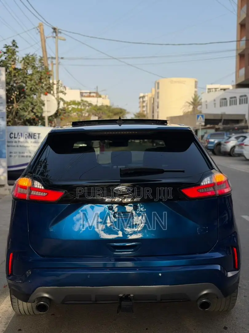 Ford Edge Titanium AWD 2024 Bleu