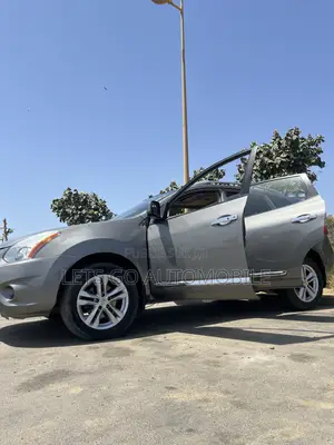 Nissan Rogue 2012 Gris