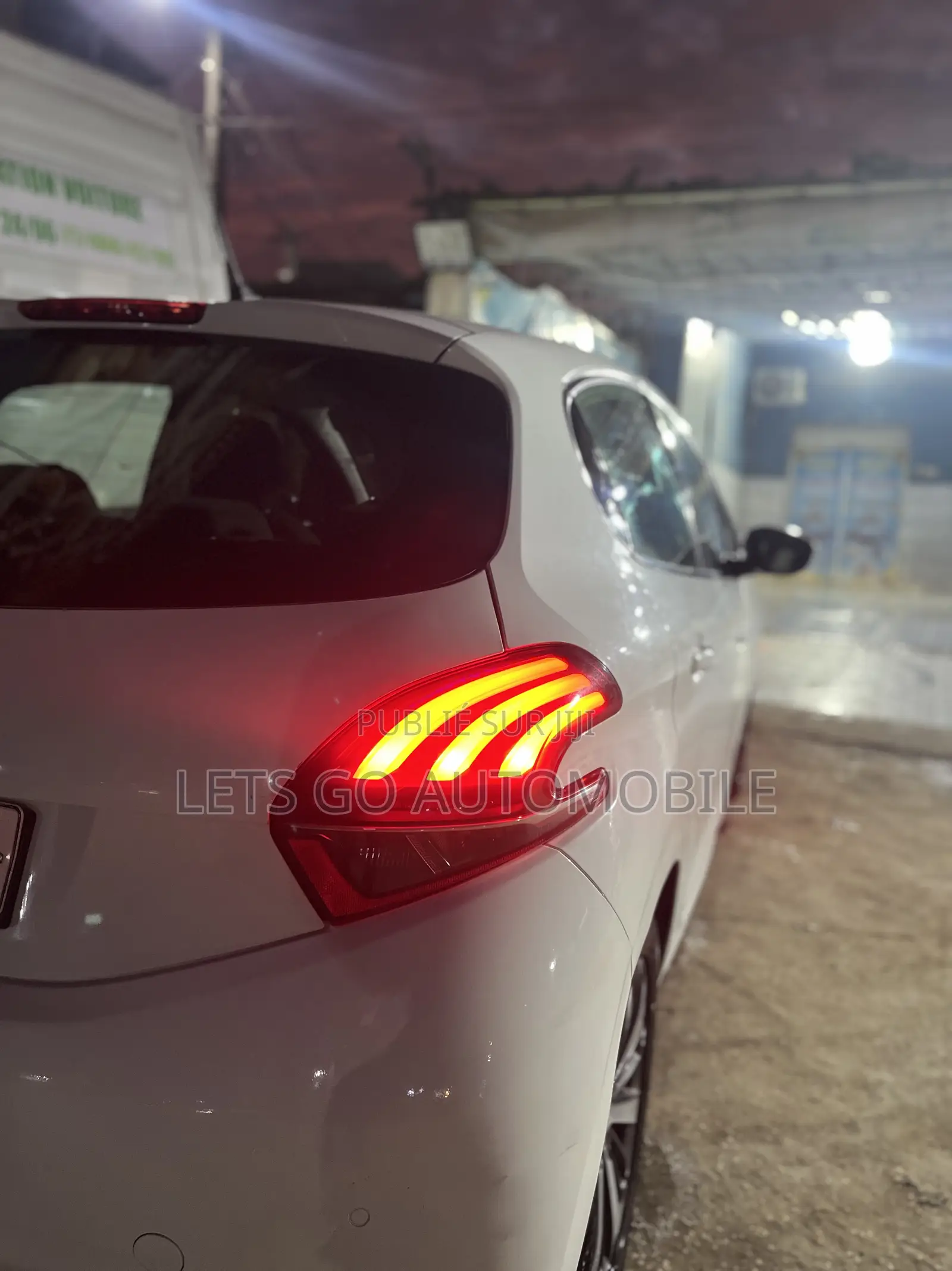 Peugeot 208 2018 Blanc