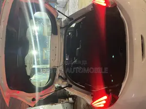 Peugeot 208 2018 Blanc