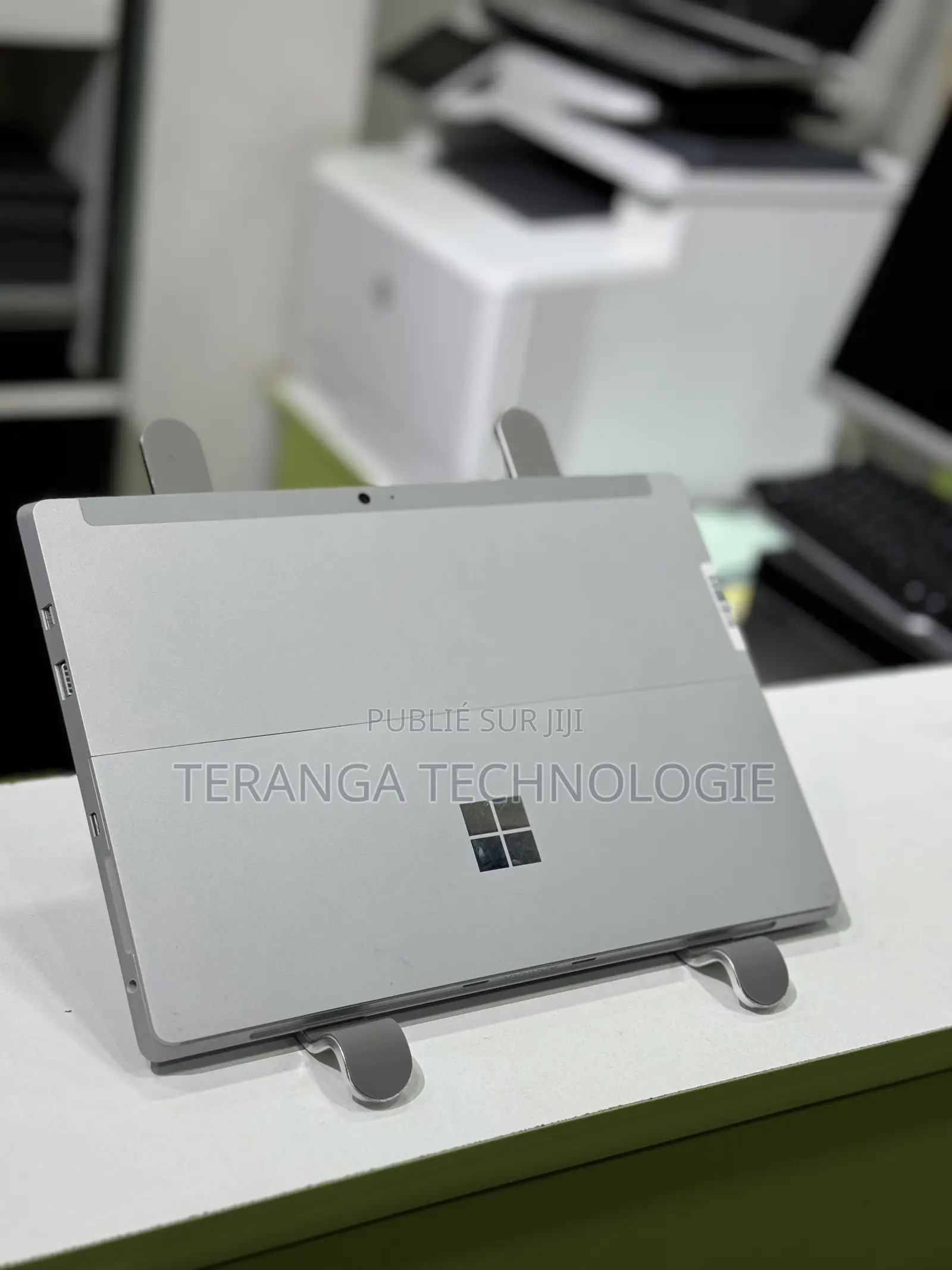 Nouveau Microsoft Surface 4GB Intel Core i5 SSD 128GB