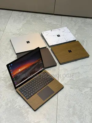 Nouveau Microsoft Surface Laptop 4 8GB Intel Core i5 SSD 256GB