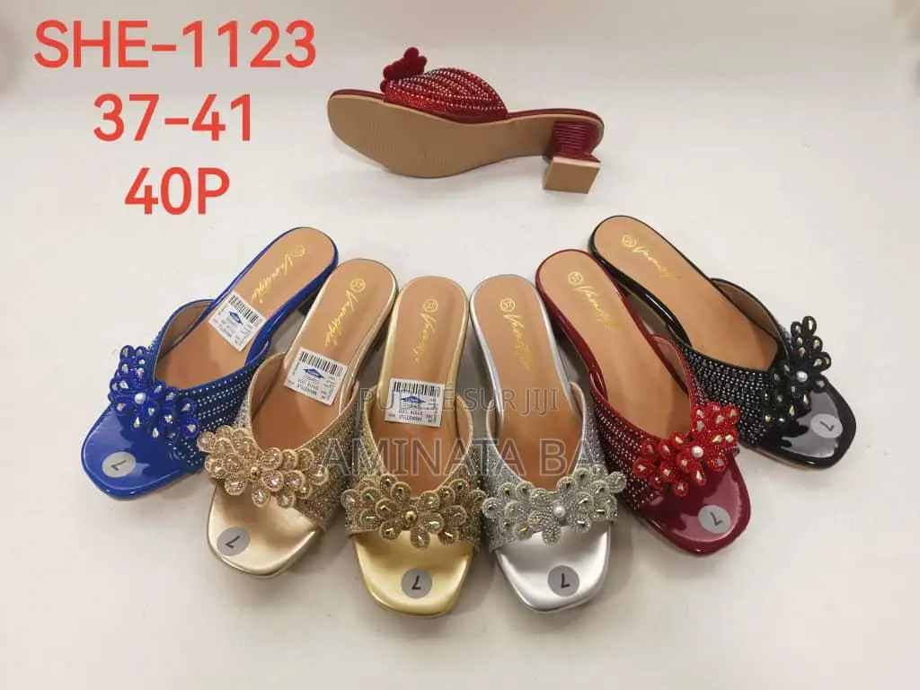 Vente De Chaussures Pour Enfants Et Grande Dame