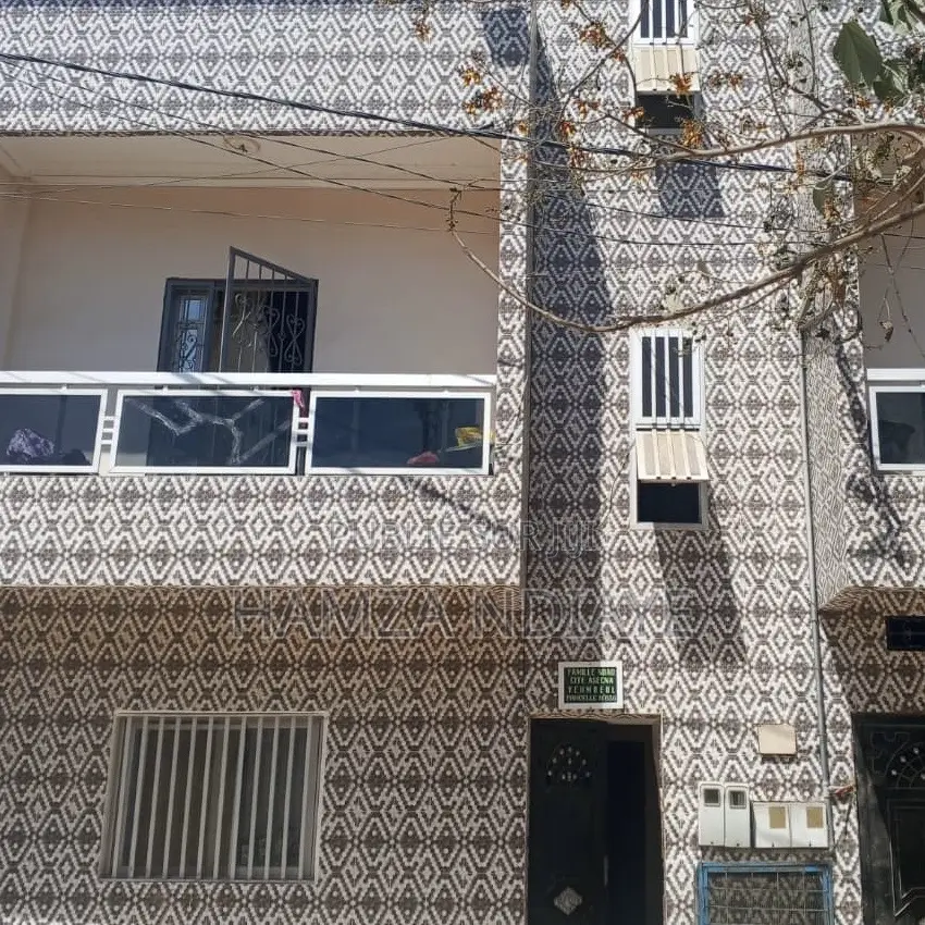 8chbre Maison dans Région de Dakar à Vendre