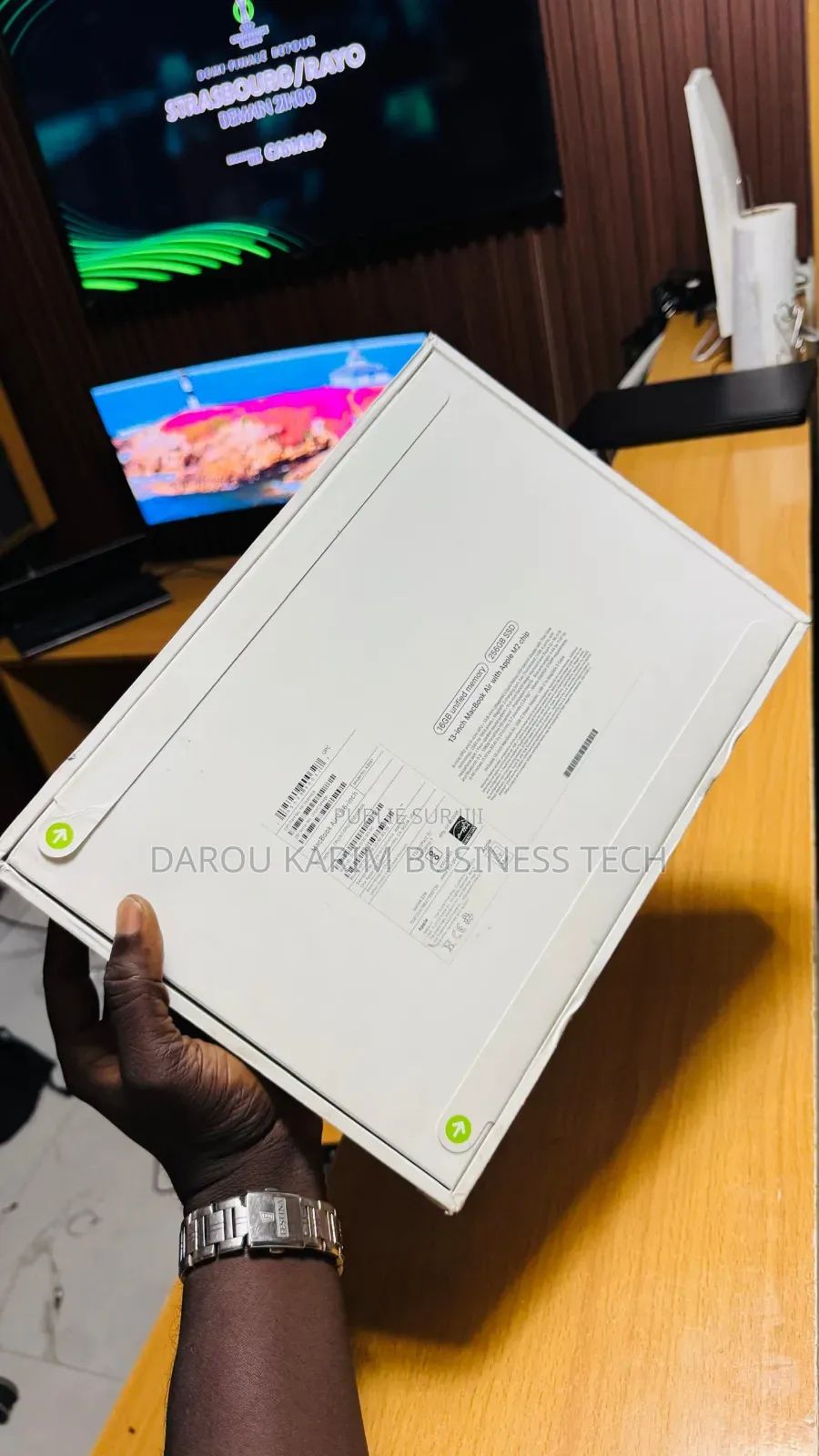 Nouveau Apple MacBook Air 2023 M2 16GB Apple M2 SSD 256GB