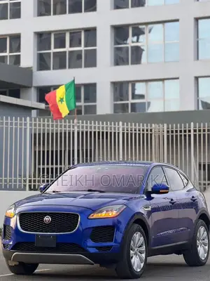 Jaguar E-Pace P250 2021 Bleu