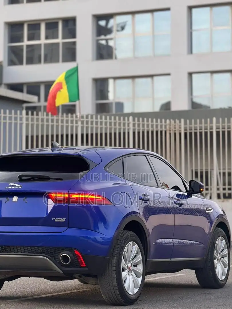 Jaguar E-Pace P250 2021 Bleu