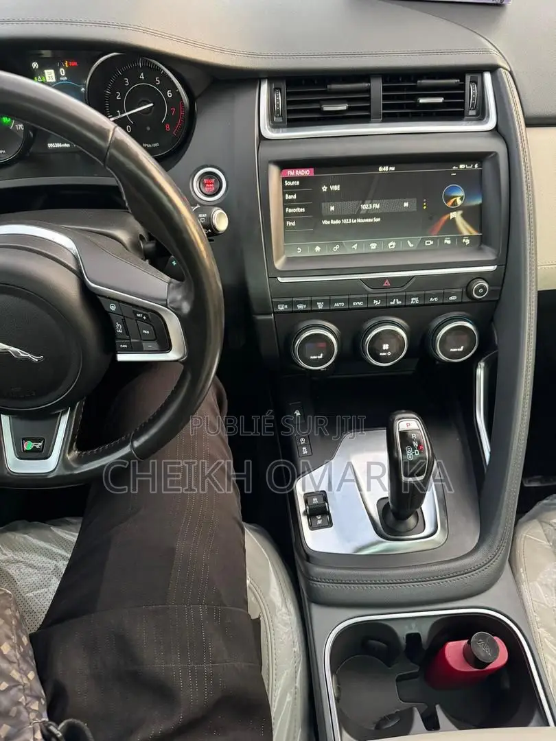 Jaguar E-Pace P250 2021 Bleu