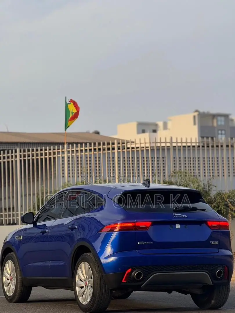 Jaguar E-Pace P250 2021 Bleu