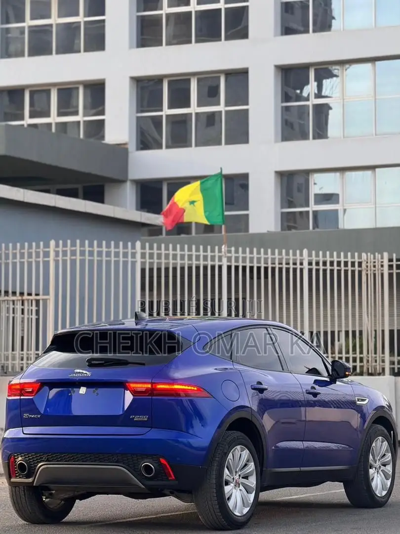 Jaguar E-Pace P250 2021 Bleu
