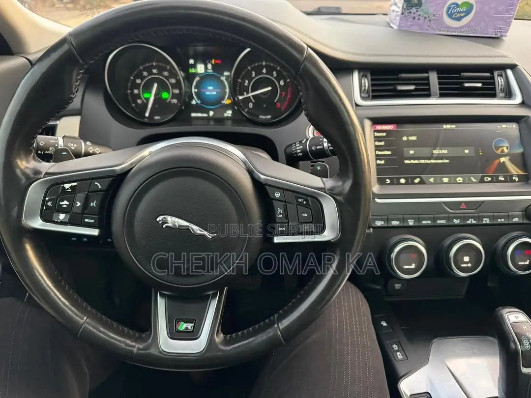 Jaguar E-Pace P250 2021 Bleu