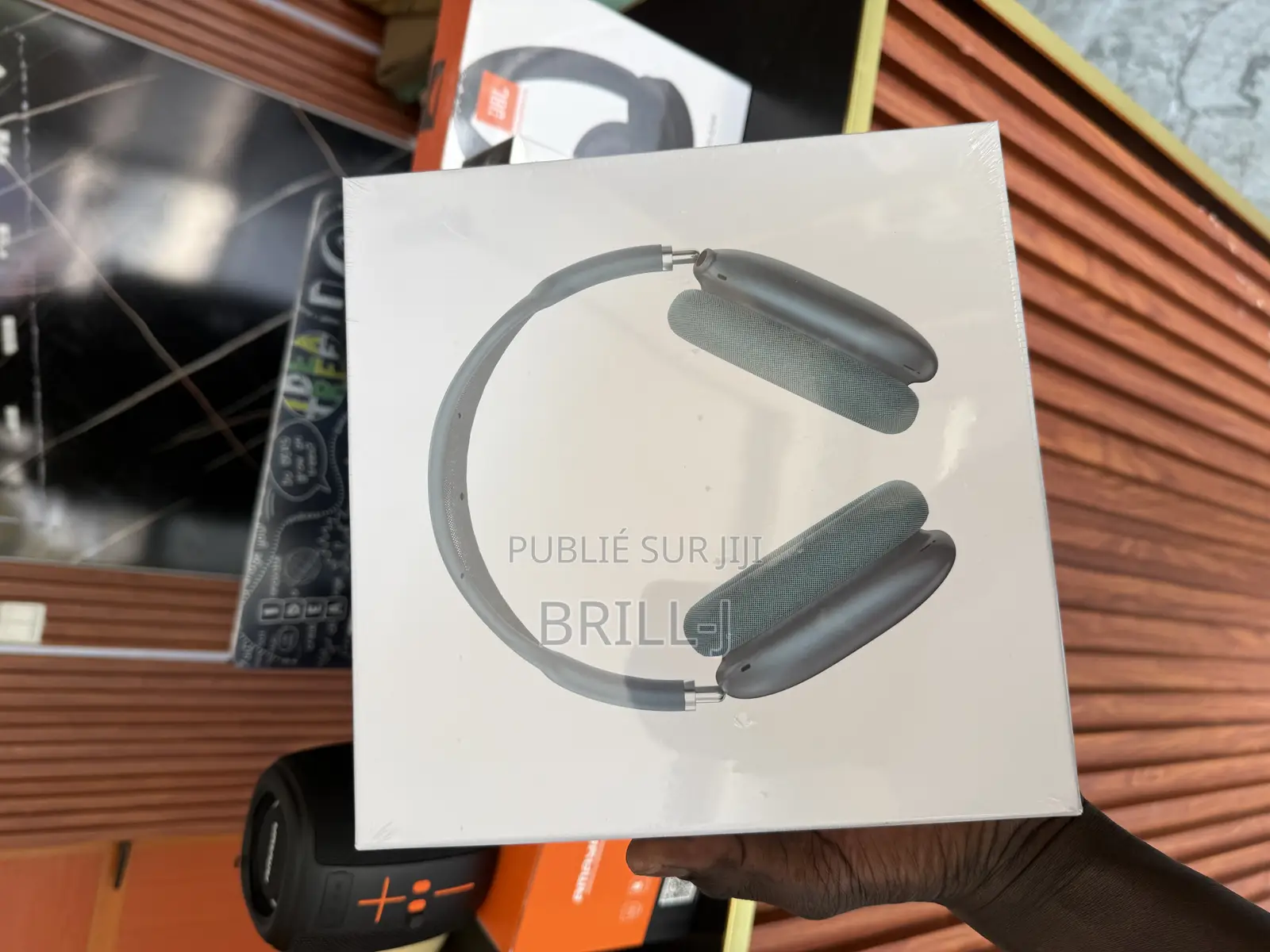 Des Casques Sony-JBL-Bose-Airpodmax
