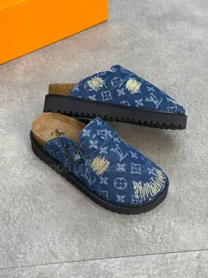 Babouche Louis Vuitton Bleu Disponible