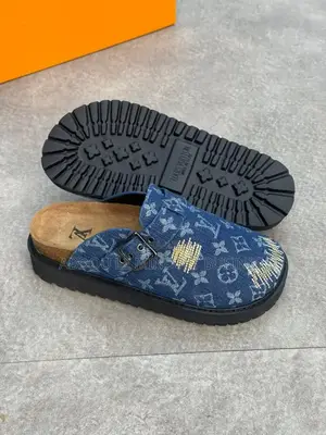 Babouche Louis Vuitton Bleu Disponible