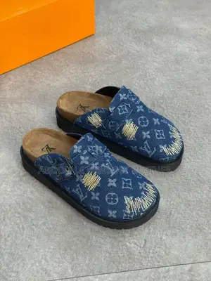 Babouche Louis Vuitton Bleu Disponible