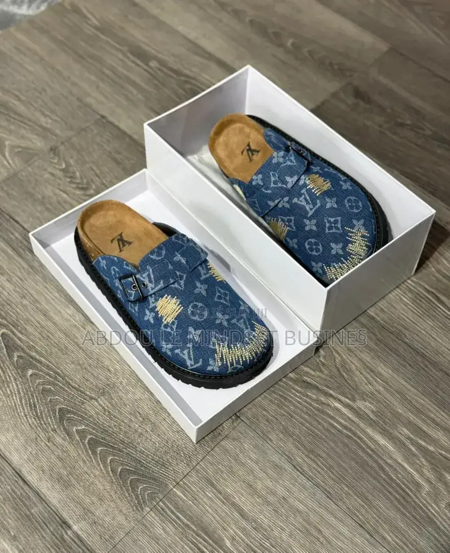 Babouche Louis Vuitton Bleu Disponible