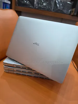 Nouveau Dell Pro 14 16GB Intel Core Ultra 5 SSD 512GB