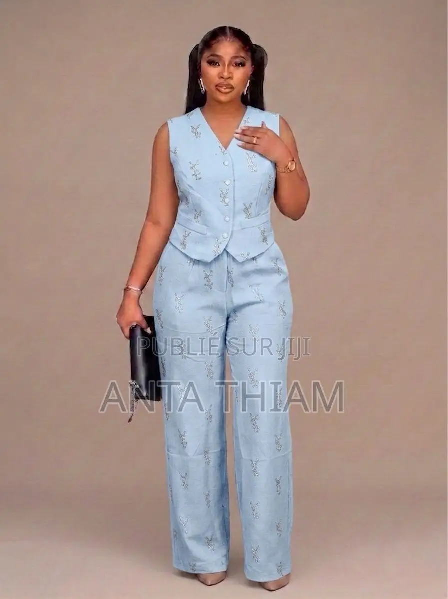 Chic Ensemble Pour Dame Très Élégante