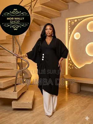 Robe Avec Bas Large