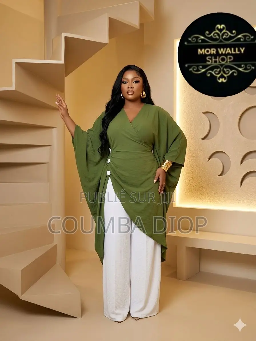 Robe Avec Bas Large
