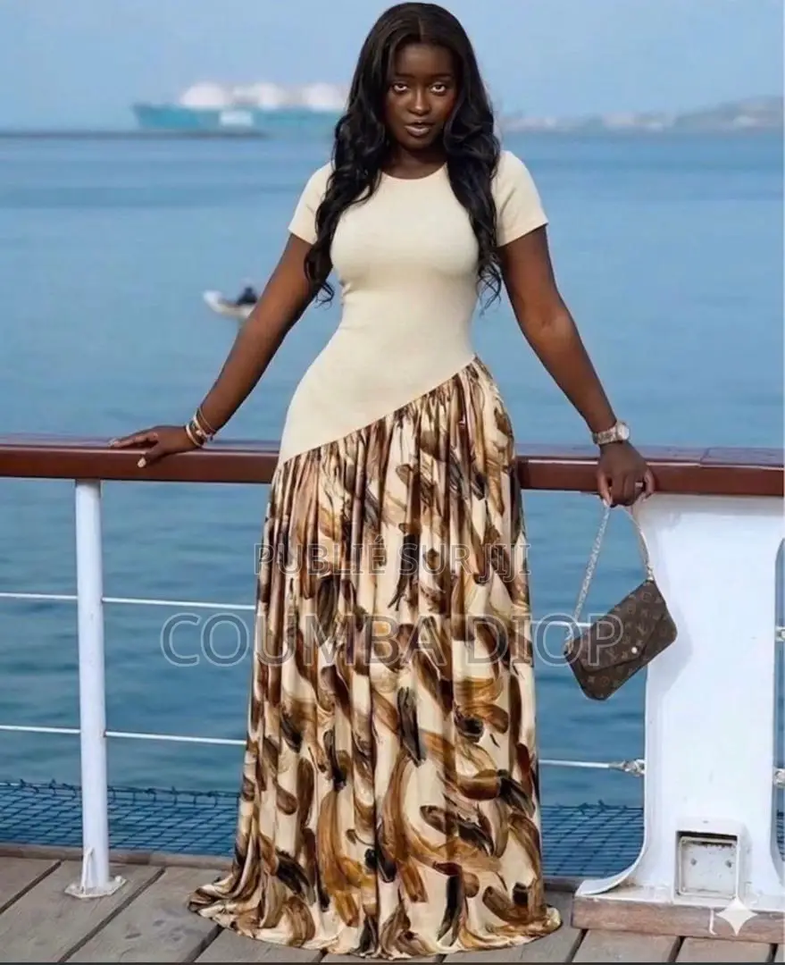 Robe Avec Motifs Fleurs