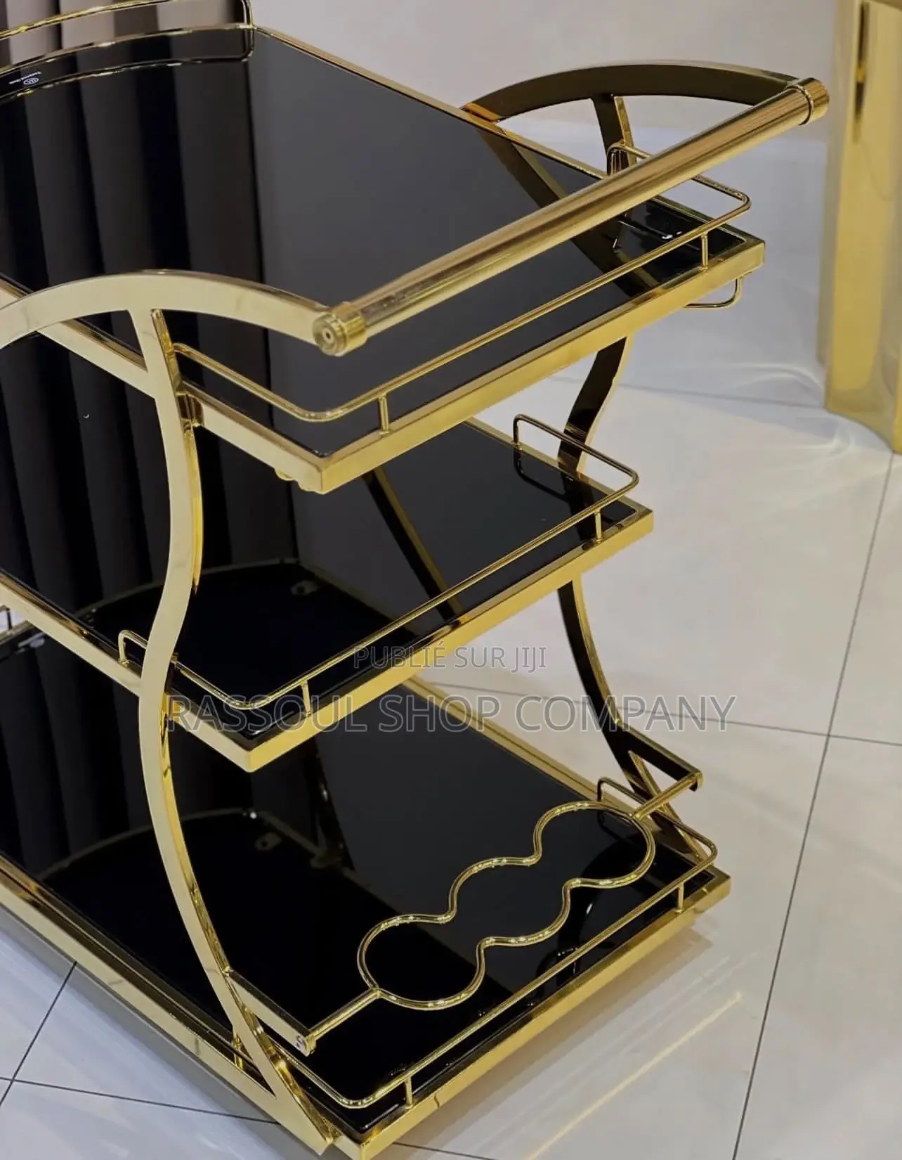 Chariot Luxe Prix:100000f Contact Whatsapp