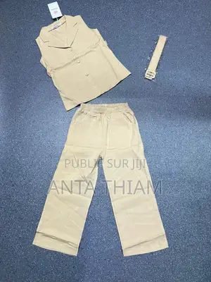 Ensemble Deux Pièces Avec Ceinture