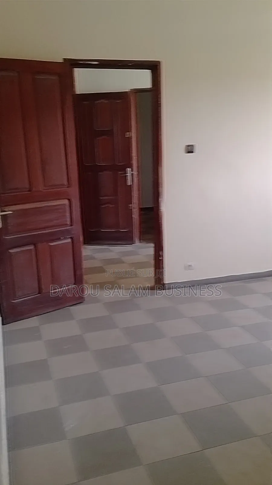 2chbre Appartement dans Yoff à Louer