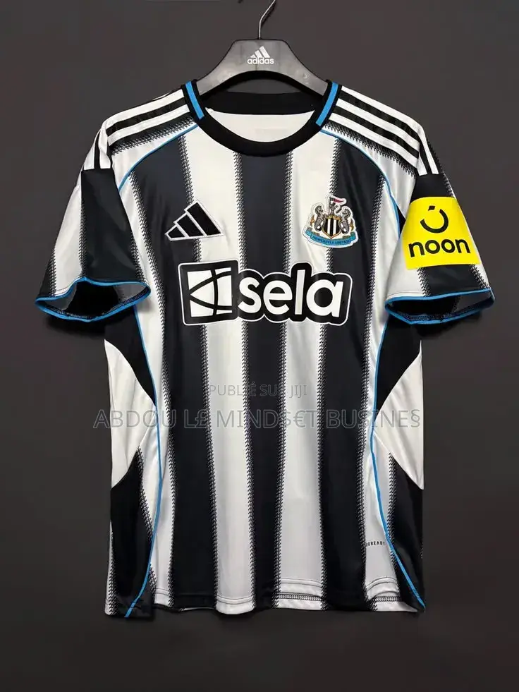 Maillots Newcastle Disponible