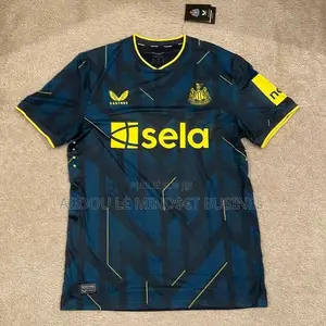 Maillots Newcastle Disponible