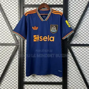 Maillots Newcastle Disponible
