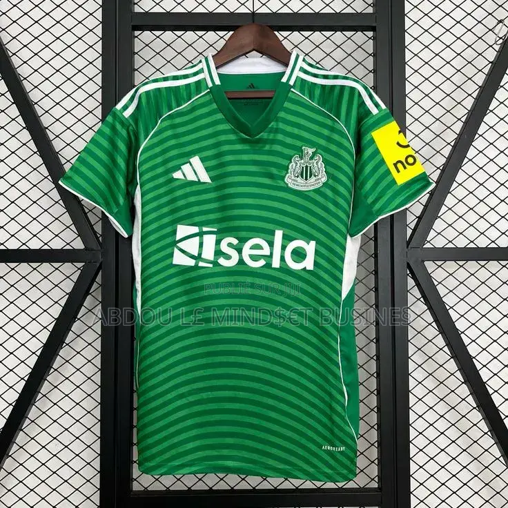 Maillots Newcastle Disponible