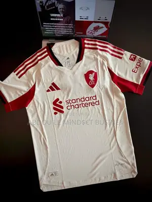 Maillots Liverpool Fc Disponible
