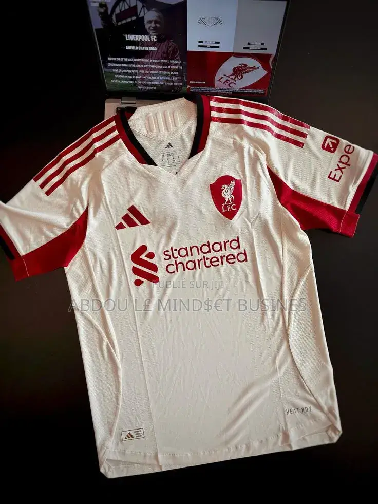 Maillots Liverpool Fc Disponible